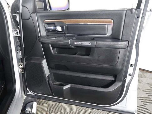 Used 2015 RAM 1500 Laramie w/ Convenience Group image 23
