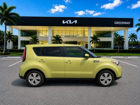 Used 2015 Kia Soul FWD image 8