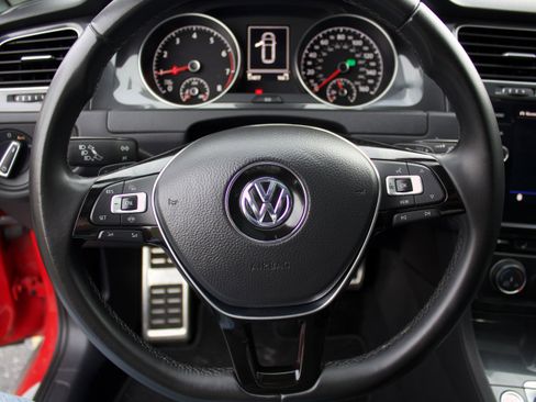 Used 2019 Volkswagen Golf Alltrack SE image 13