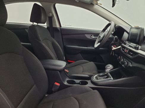 Used 2020 Kia Forte LXS FWD image 21