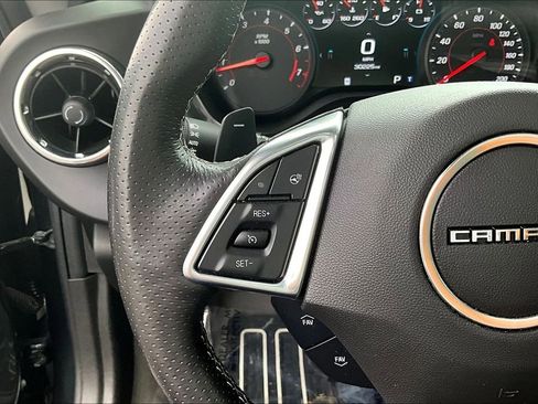 Used 2018 Chevrolet Camaro SS RWD image 12