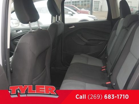 Used 2018 Ford Escape SE image 41