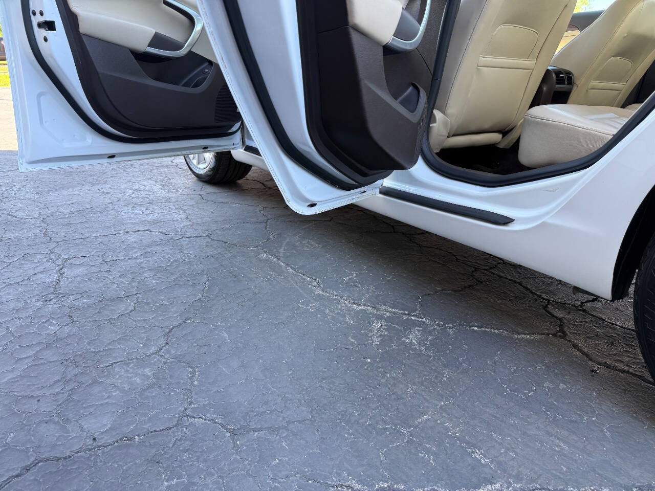 Used 2017 Buick Regal Premium FWD image 7