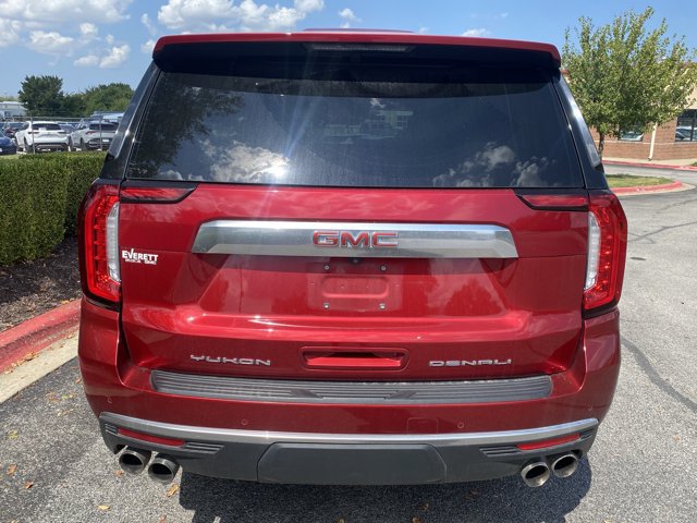 Used 2024 GMC Yukon XL Denali AWD/4WD image 5