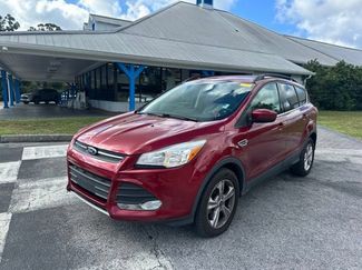 Used 2015 Ford Escape SE w/ Equipment Group 201A AWD/4WD video 1