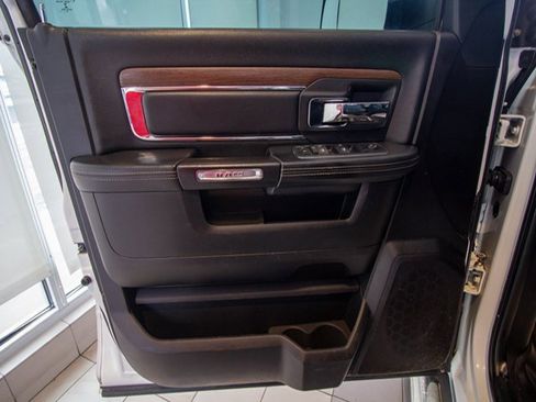 Used 2016 RAM 1500 Laramie image 8