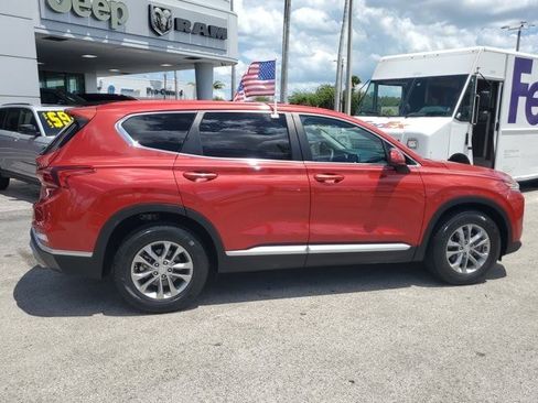 Used 2019 Hyundai Santa Fe SE FWD image 8