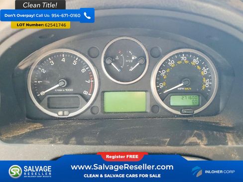 Used 2011 Land Rover LR2 HSE AWD/4WD image 12