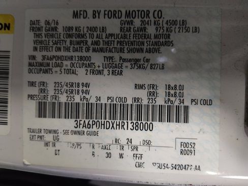 Used 2017 Ford Fusion SE w/ Fusion SE Technology Package FWD image 33