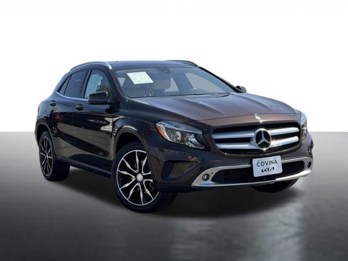 Used 2017 Mercedes-Benz GLA 250 4MATIC image 1
