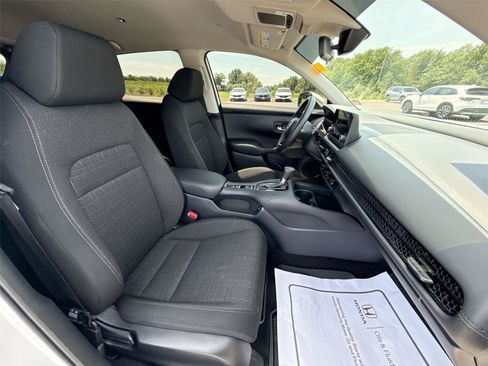 Certified 2025 Honda HR-V LX image 21