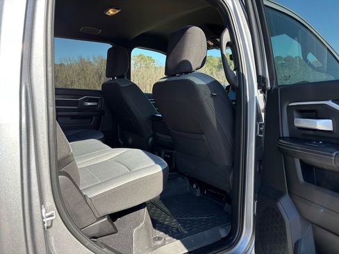 Used 2024 RAM 3500 Big Horn w/ Towing Technology Group image 29