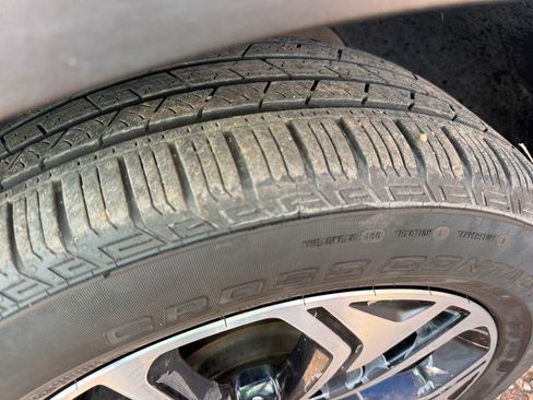 Used 2019 Hyundai Santa Fe Limited image 22