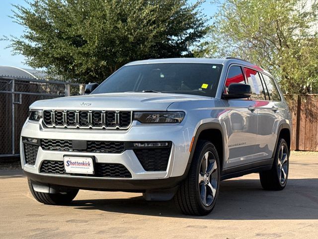 Used 2026 Jeep Grand Cherokee L Limited AWD/4WD image 3