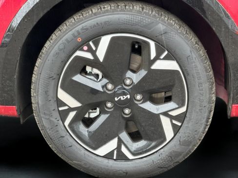 New 2026 Kia Niro Wind FWD image 25