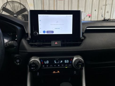 Certified 2025 Toyota RAV4 XLE AWD/4WD image 18