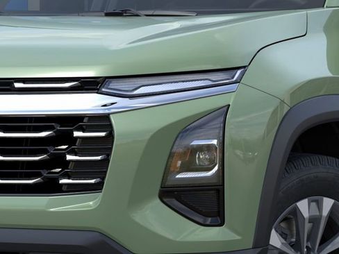 New 2026 Chevrolet Equinox LT AWD/4WD image 10