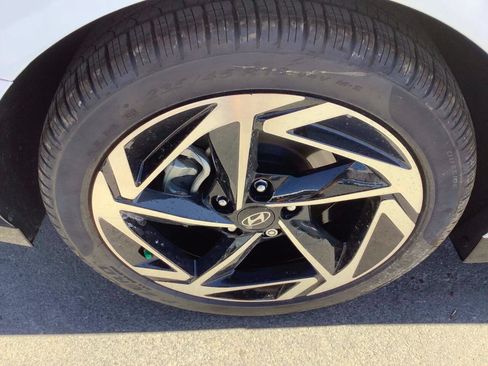 Used 2025 Hyundai Sonata SEL FWD image 25