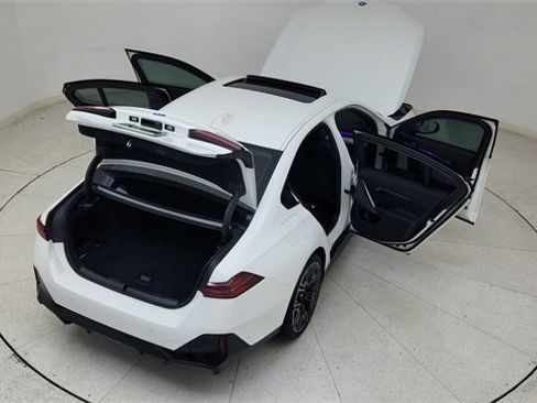 Used 2025 BMW i5 xDrive40 w/ M Sport Package image 85