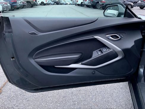 Used 2017 Chevrolet Camaro LT image 18