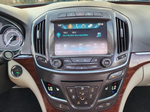 Used 2017 Buick Regal Premium w/ Driver Confidence Package #1 image 31