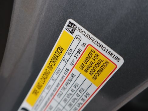 Used 2024 Chevrolet Silverado 1500 LT Trail Boss w/ Convenience Package II image 42