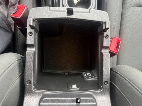 Used 2020 Jeep Gladiator Overland AWD/4WD image 34