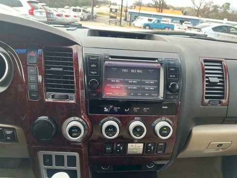 Used 2008 Toyota Sequoia Limited image 8