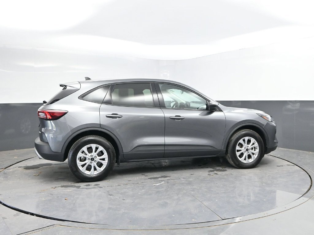 Used 2025 Ford Escape Active AWD/4WD image 8