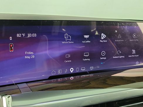 Certified 2025 Cadillac Escalade ESV Sport Platinum w/ LPO, Floor Liner Package AWD/4WD image 27