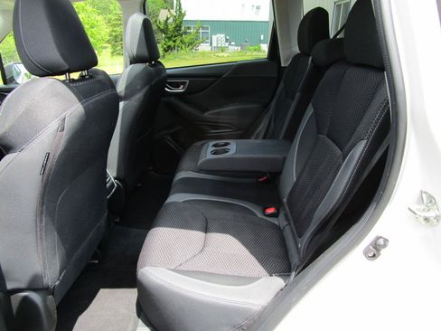 Used 2021 Subaru Forester Premium AWD/4WD image 12