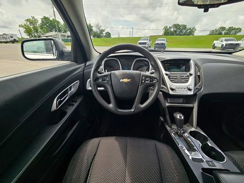 Used 2016 Chevrolet Equinox L FWD image 12