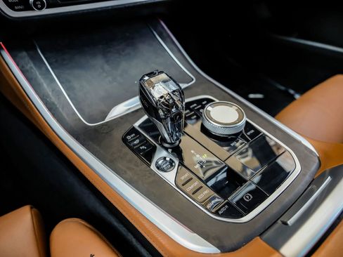 Used 2022 BMW X5 sDrive40i w/ M Sport Package image 23