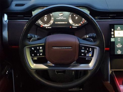 Used 2025 Land Rover Range Rover Autobiography image 28