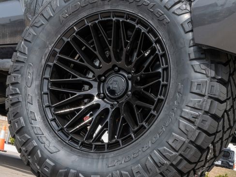 Used 2024 Toyota Tundra Limited image 37