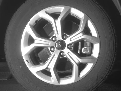 Used 2025 Jeep Compass Latitude image 13