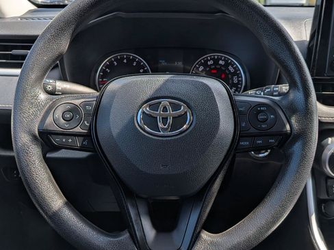 Used 2022 Toyota RAV4 XLE w/ Carpet Mat Package (TMS) AWD/4WD image 16