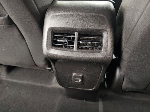 Used 2021 Chevrolet Equinox LT w/ Driver Convenience Package image 34