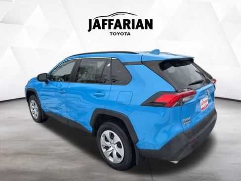 Used 2019 Toyota RAV4 LE image 8