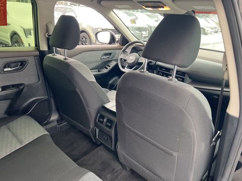 Certified 2023 Nissan Rogue SV image 16