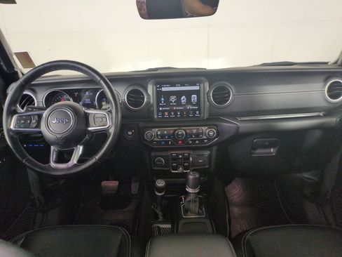Used 2021 Jeep Wrangler Unlimited Sahara w/ Cold Weather Group AWD/4WD image 12