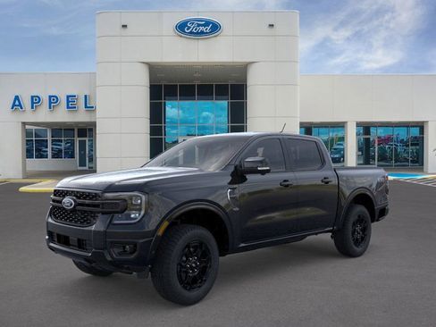New 2025 Ford Ranger Lariat w/ FX4 Off-Road Package image 2