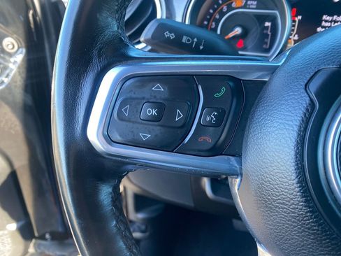 Used 2023 Jeep Wrangler Sahara image 41