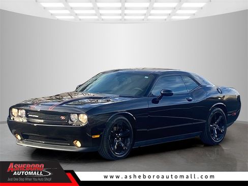 Used 2014 Dodge Challenger R/T w/ Blacktop Package image 1