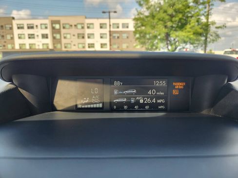 Used 2017 Subaru Forester 2.5i Premium w/ Protection Package #1 AWD/4WD image 25