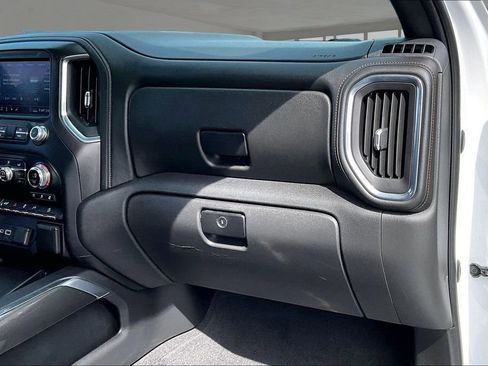 Used 2020 GMC Sierra 1500 AT4 w/ AT4 Premium Package AWD/4WD image 17