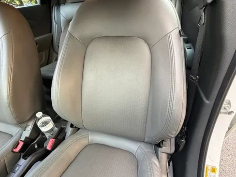Used 2013 Chevrolet Sonic LTZ FWD image 20