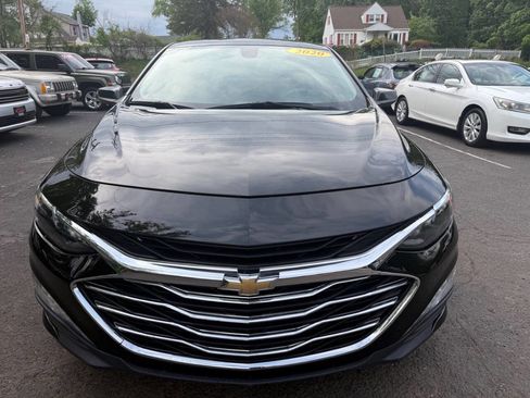 Used 2020 Chevrolet Malibu LT FWD image 2