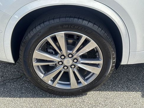 Used 2025 Cadillac XT6 Premium Luxury w/ Technology Package image 17