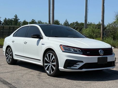 Used 2018 Volkswagen Passat 3.6 image 7
